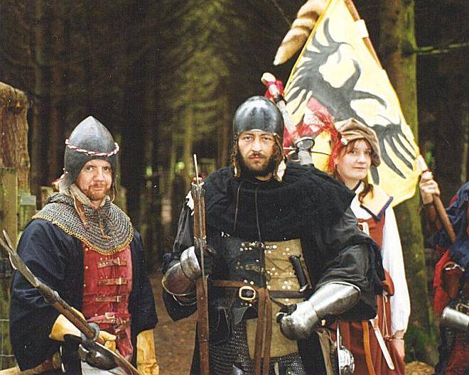 This pic (from the Morrigan website) shows that even a pair of Hussites can look intimidating...