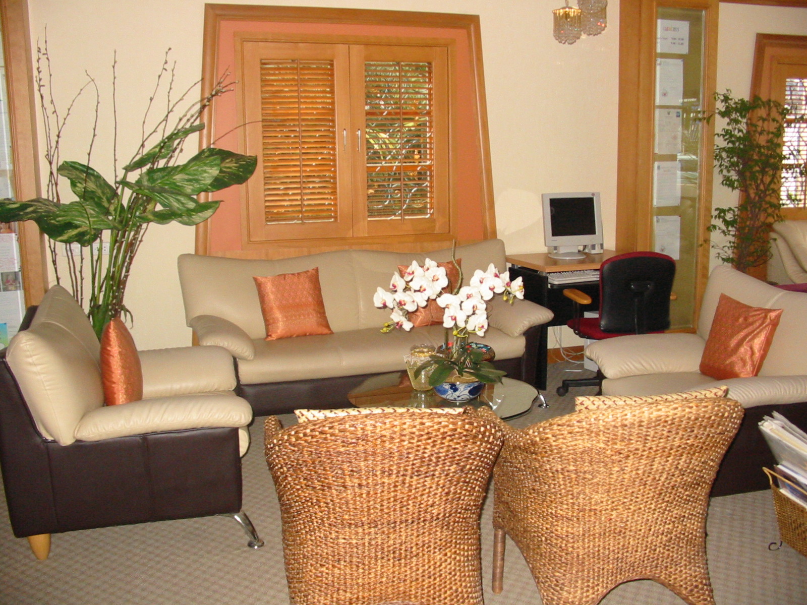 The waiting/recreation area within the clinic